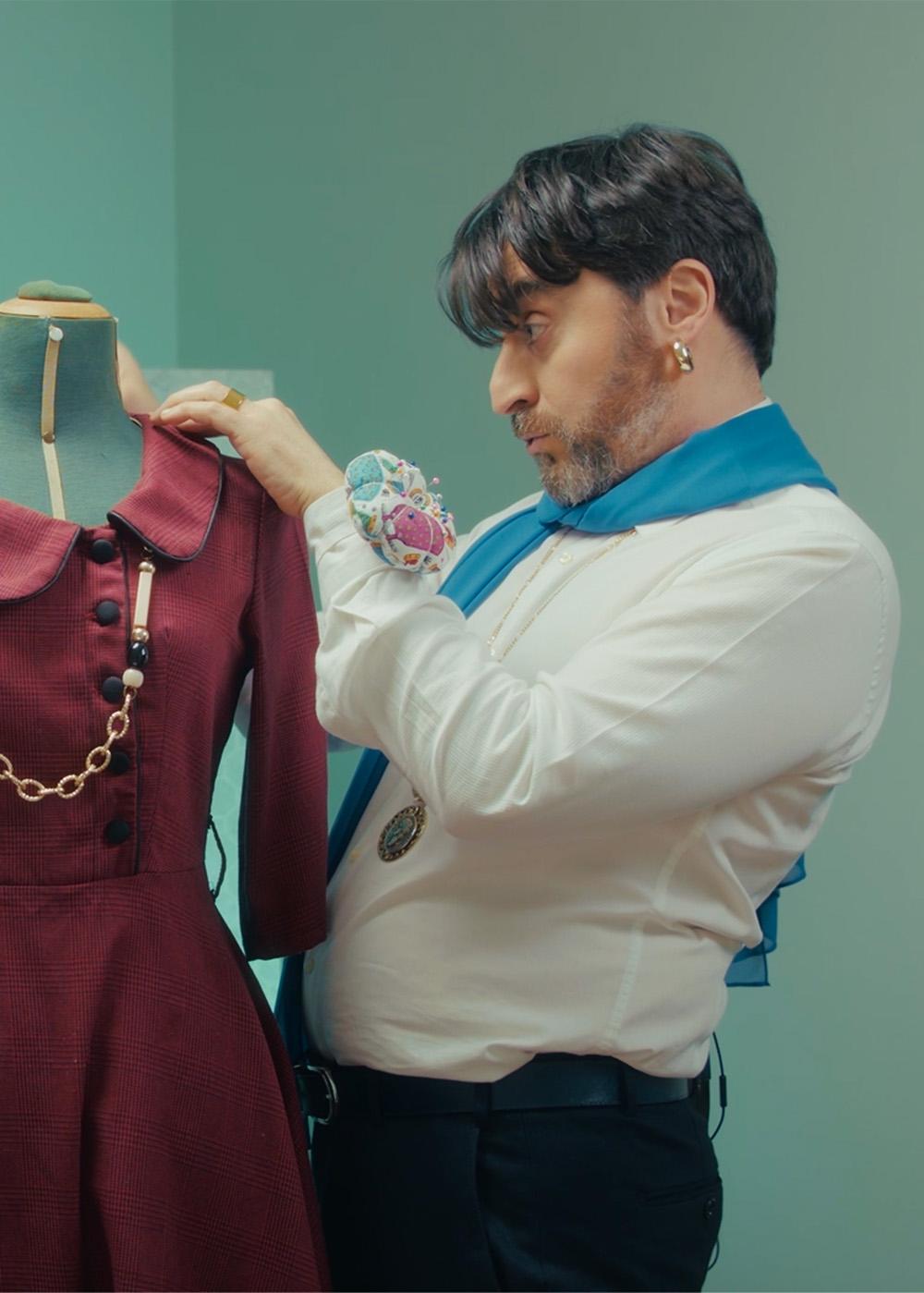 Il lavoro sartoriale nella scena dedicata al design.